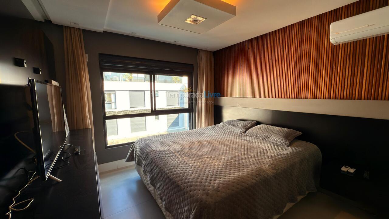 Apartamento para aluguel de temporada em Florianópolis (Novo Campeche)