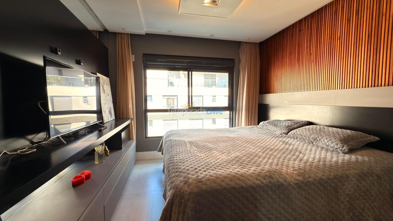 Apartamento para aluguel de temporada em Florianópolis (Novo Campeche)