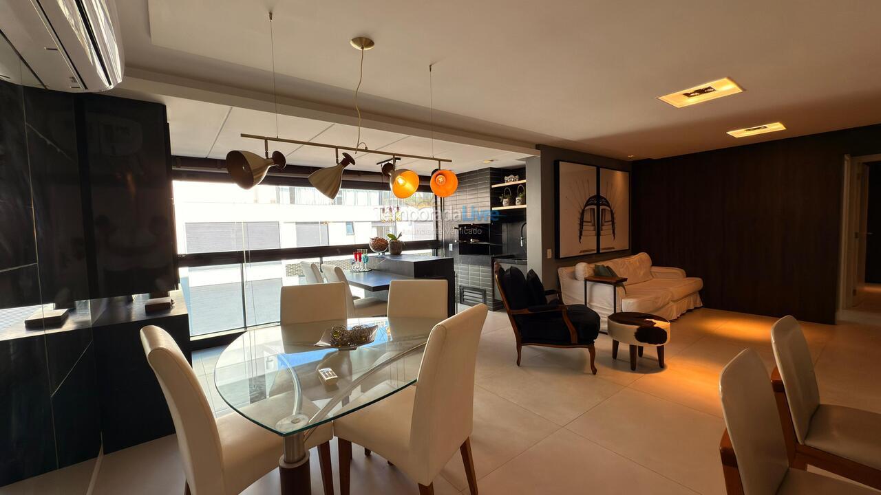 Apartamento para aluguel de temporada em Florianópolis (Novo Campeche)