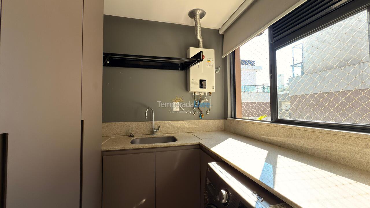 Apartamento para aluguel de temporada em Florianópolis (Novo Campeche)