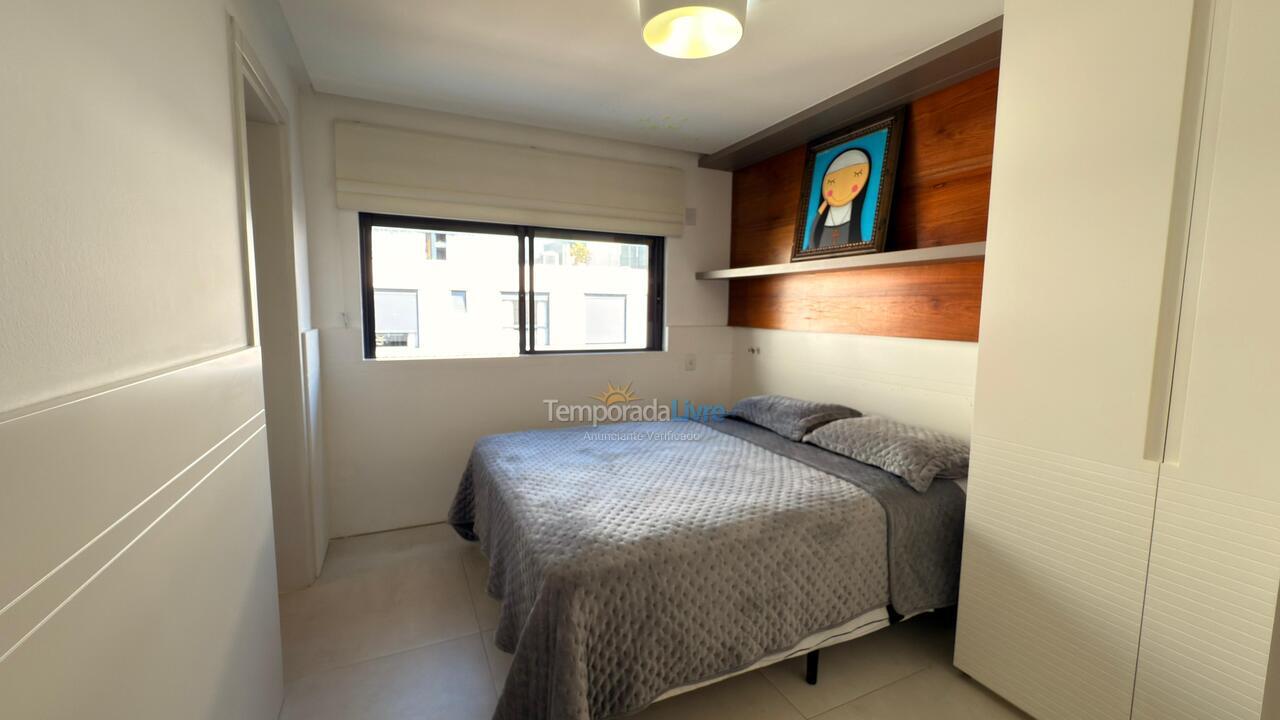 Apartamento para aluguel de temporada em Florianópolis (Novo Campeche)