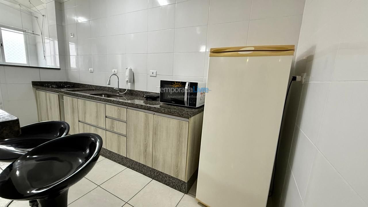 Apartamento para aluguel de temporada em Praia Grande (Aviação)