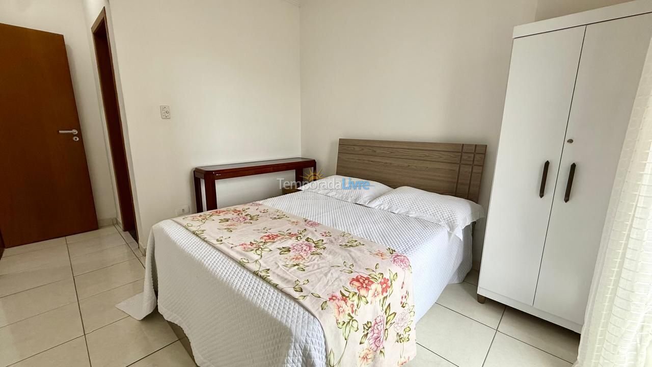 Apartamento para aluguel de temporada em Praia Grande (Aviação)