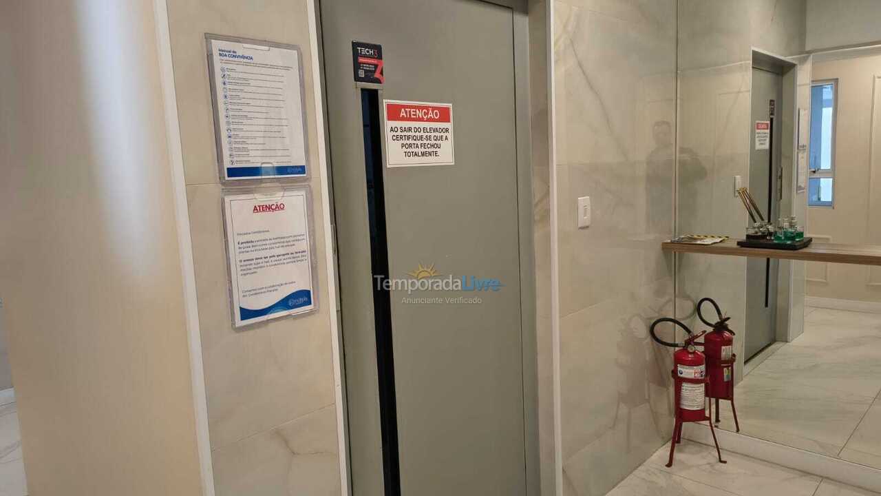 Apartamento para alquiler de vacaciones em Itapema (Meia Praia)