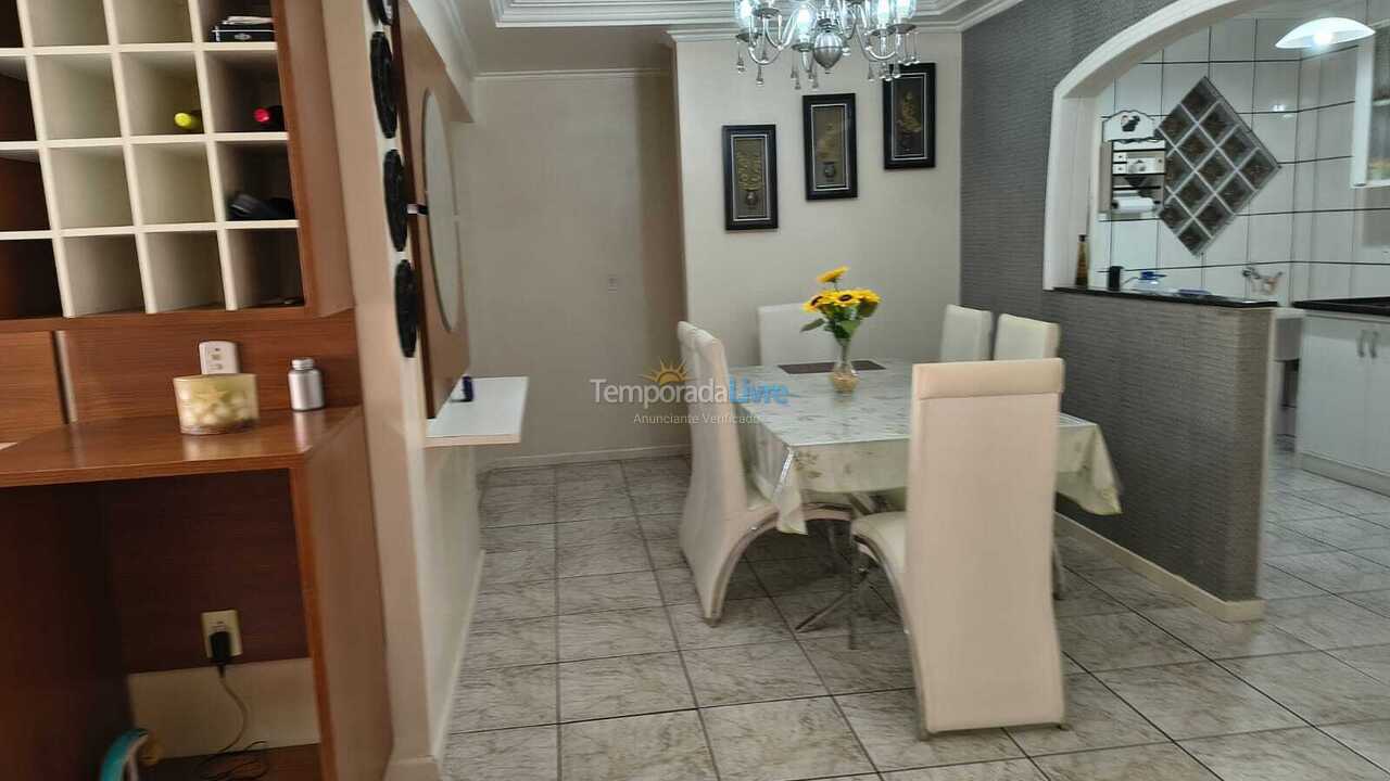 Apartamento para alquiler de vacaciones em Itapema (Meia Praia)