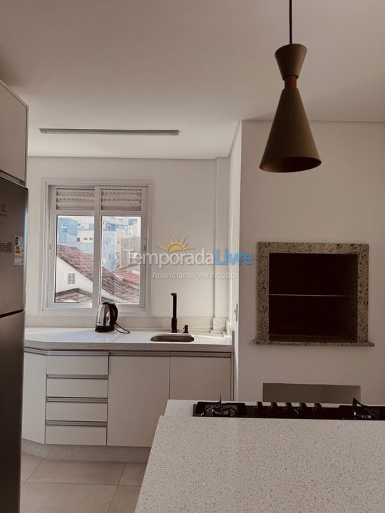 Apartment for vacation rental in Bombinhas (Praia de Bombas)