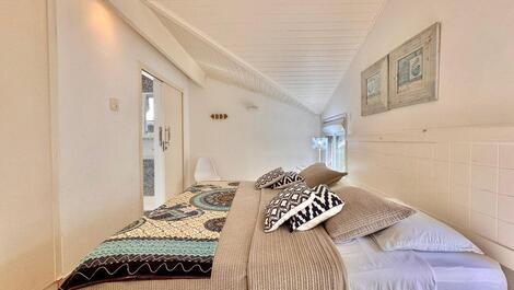 Casa em condomínio na Praia da Baleia