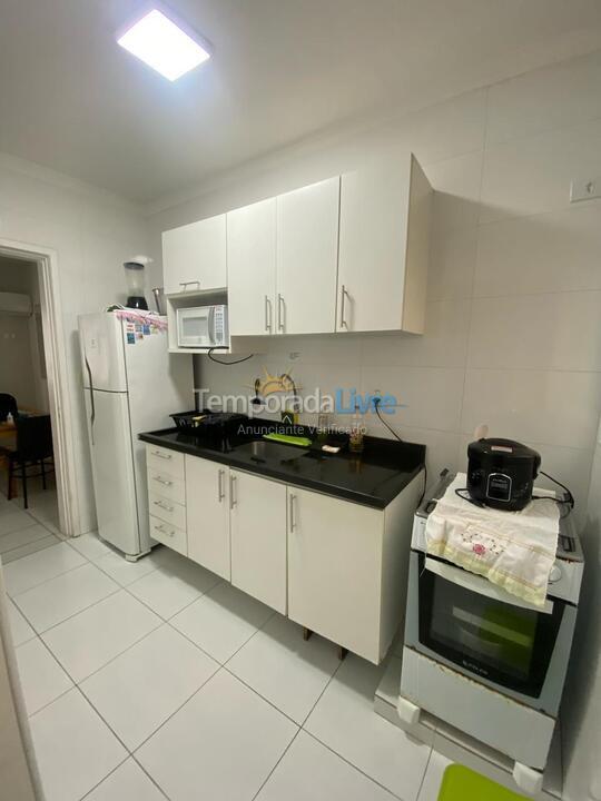 Apartamento para aluguel de temporada em Guarujá (Pitangueiras)