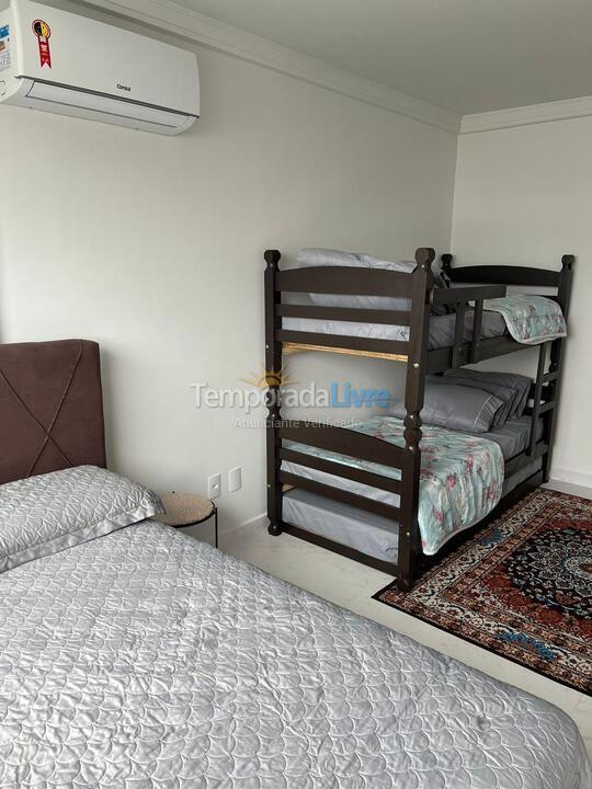 Apartamento para aluguel de temporada em Florianopolis (Praia dos Ingleses)