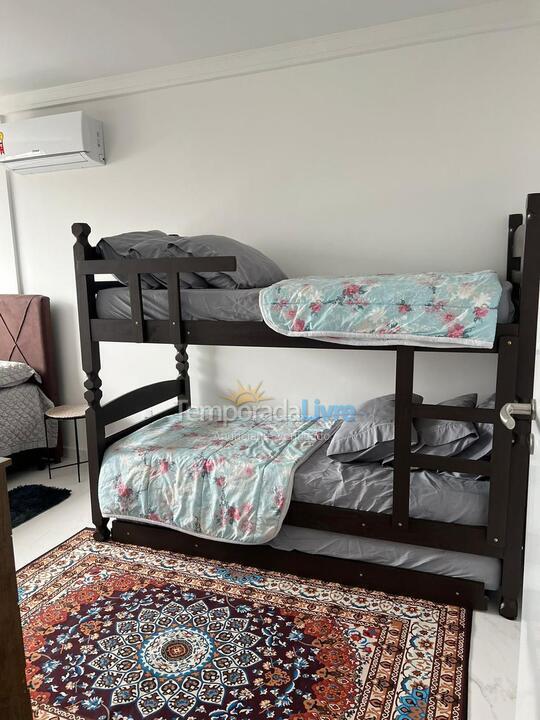 Apartamento para aluguel de temporada em Florianopolis (Praia dos Ingleses)