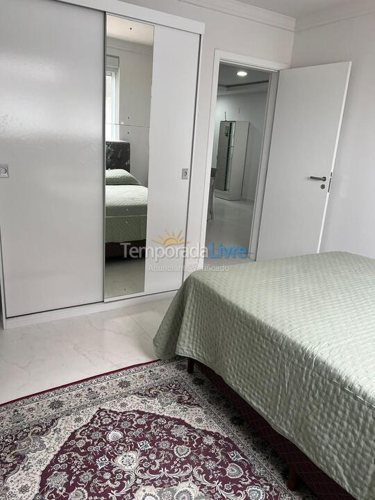 Apartamento para aluguel de temporada em Florianopolis (Praia dos Ingleses)