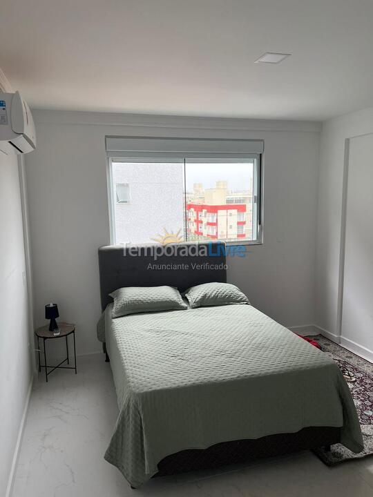 Apartamento para aluguel de temporada em Florianopolis (Praia dos Ingleses)