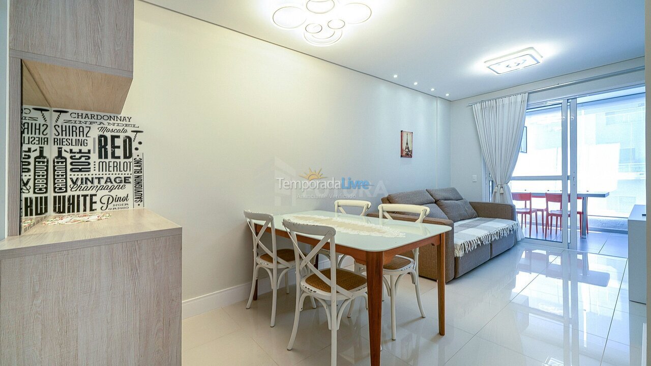 Apartamento para aluguel de temporada em Bombinhas (Praia de Bombas)