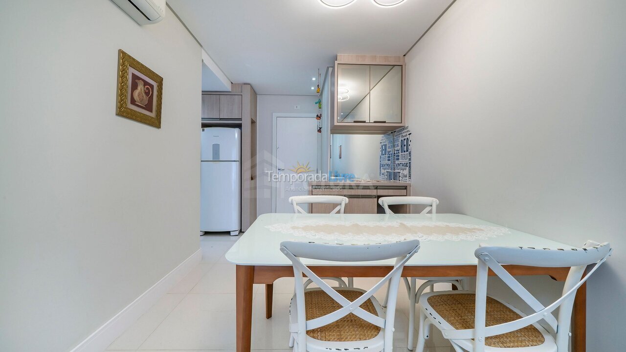 Apartamento para aluguel de temporada em Bombinhas (Praia de Bombas)