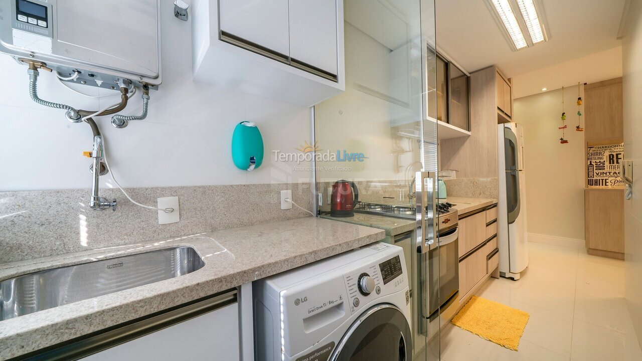 Apartamento para aluguel de temporada em Bombinhas (Praia de Bombas)