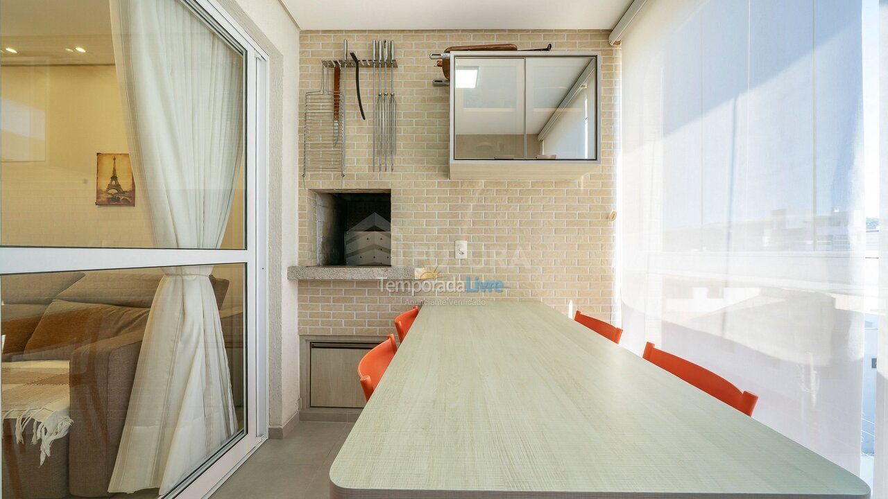 Apartamento para aluguel de temporada em Bombinhas (Praia de Bombas)