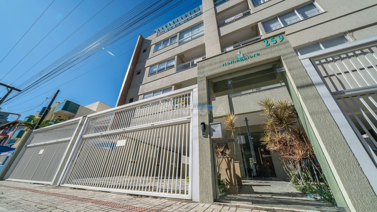 Apartamento para aluguel de temporada em Bombinhas (Praia de Bombas)
