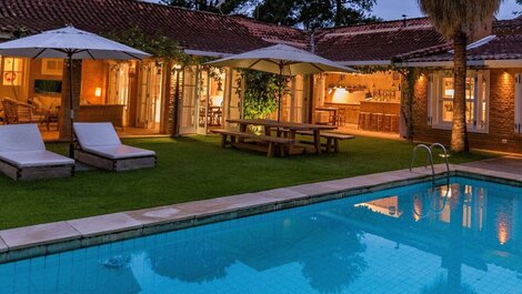 LUXOBRASIL #SE02 Casa em Penedo 12 Quartos Aluguel de Temporada