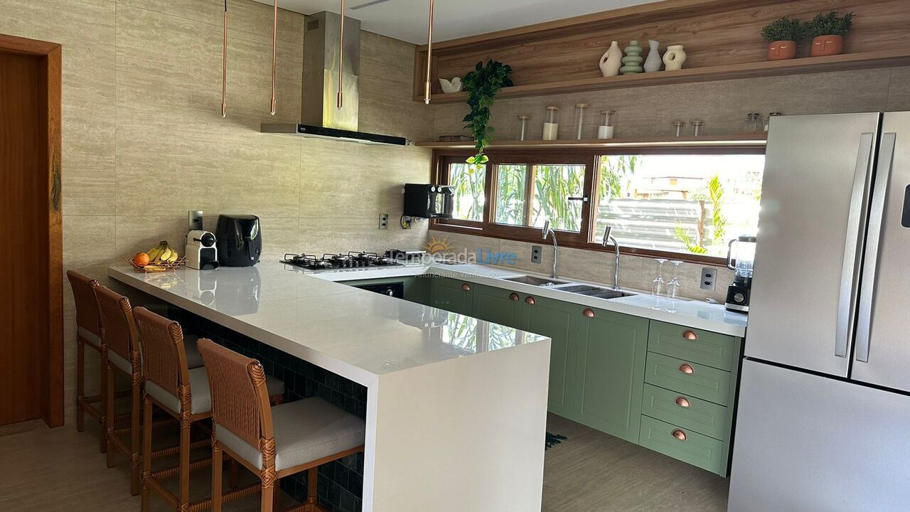 Casa para aluguel de temporada em Mata de São João (Praia do Forte)