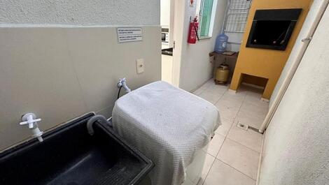 Sobrado Aconchegante em Condomínio, Próximo às Praias de Bom