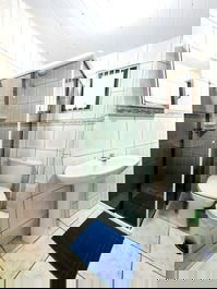 169B- APARTAMENTO PRÓXIMO AO MAR EM BOMBINHAS