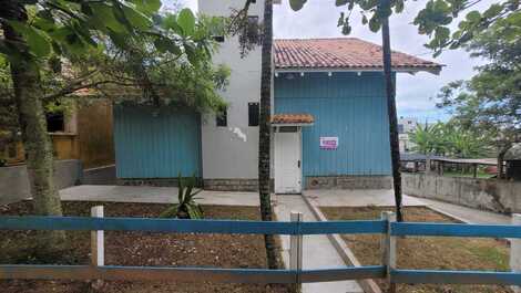 Casa para alugar em Bombinhas - Praia de Quatro Ilhas