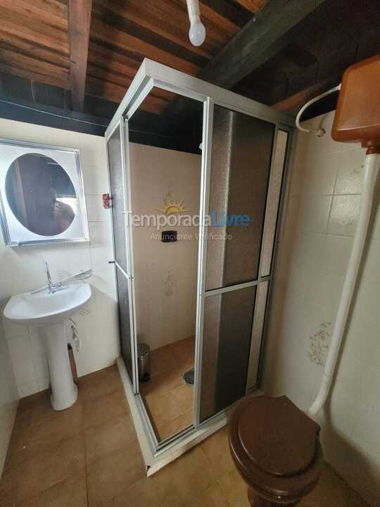 Casa para alquiler de vacaciones em Bombinhas (Praia de Quatro Ilhas)
