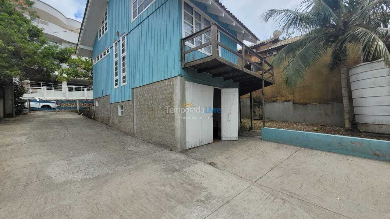 Casa para alquiler de vacaciones em Bombinhas (Praia de Quatro Ilhas)