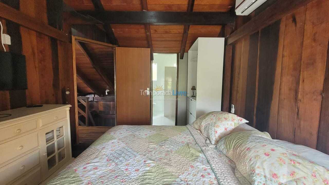 Casa para alquiler de vacaciones em Bombinhas (Praia de Quatro Ilhas)