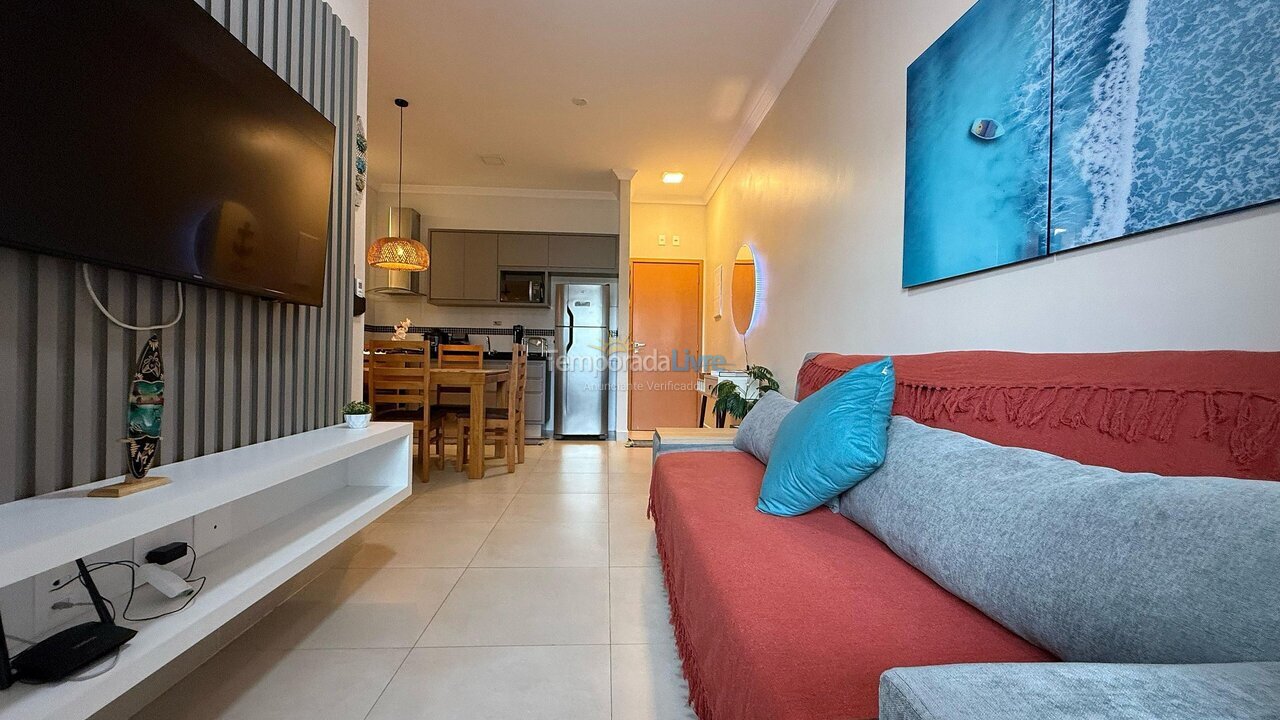 Apartamento para aluguel de temporada em Ubatuba (Praia das Toninhas)
