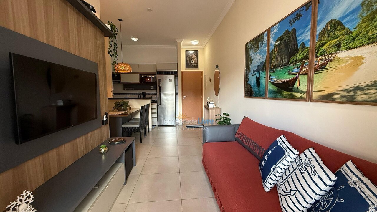 Apartamento para aluguel de temporada em Ubatuba (Praia das Toninhas)