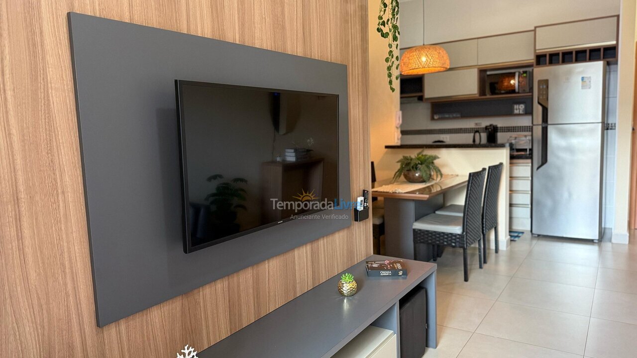 Apartamento para aluguel de temporada em Ubatuba (Praia das Toninhas)