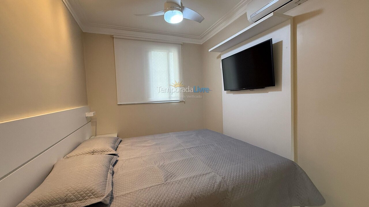 Apartamento para aluguel de temporada em Ubatuba (Praia das Toninhas)