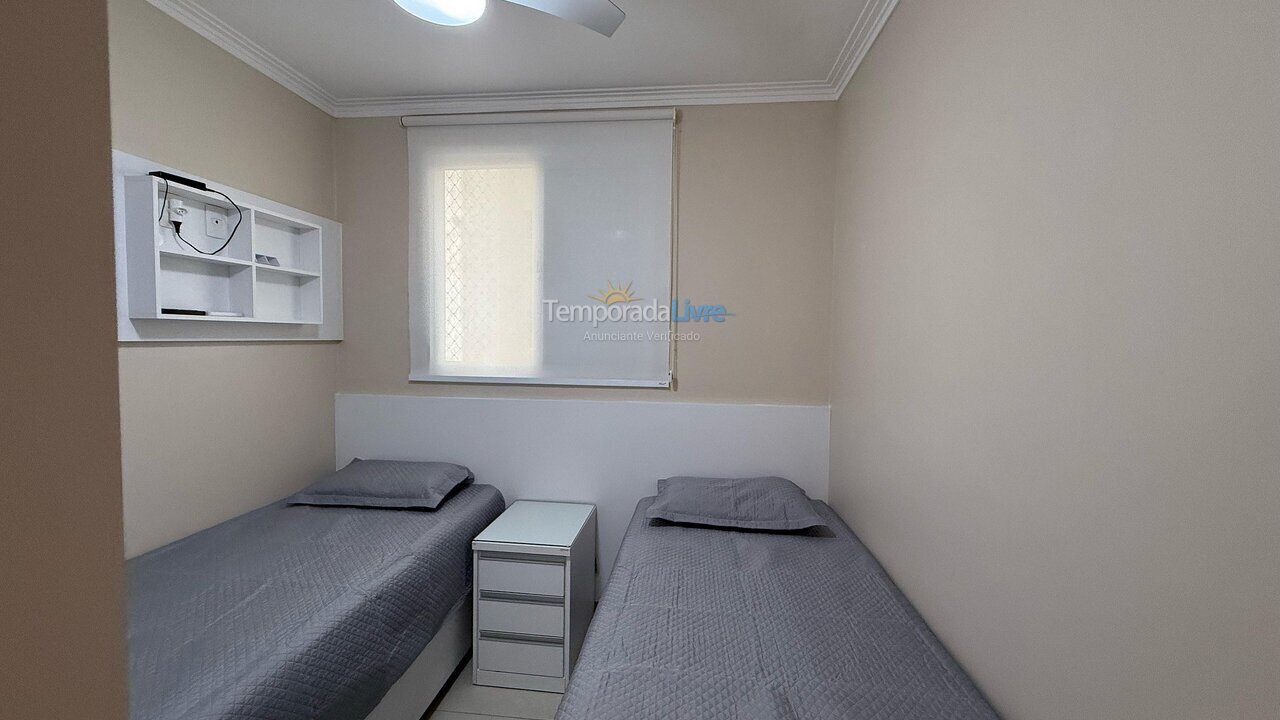 Apartamento para aluguel de temporada em Ubatuba (Praia das Toninhas)