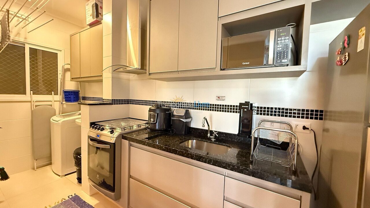 Apartamento para aluguel de temporada em Ubatuba (Praia das Toninhas)