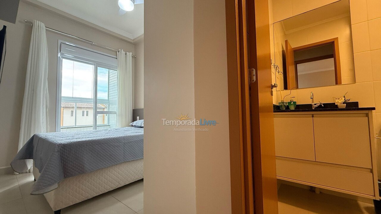 Apartamento para aluguel de temporada em Ubatuba (Praia das Toninhas)