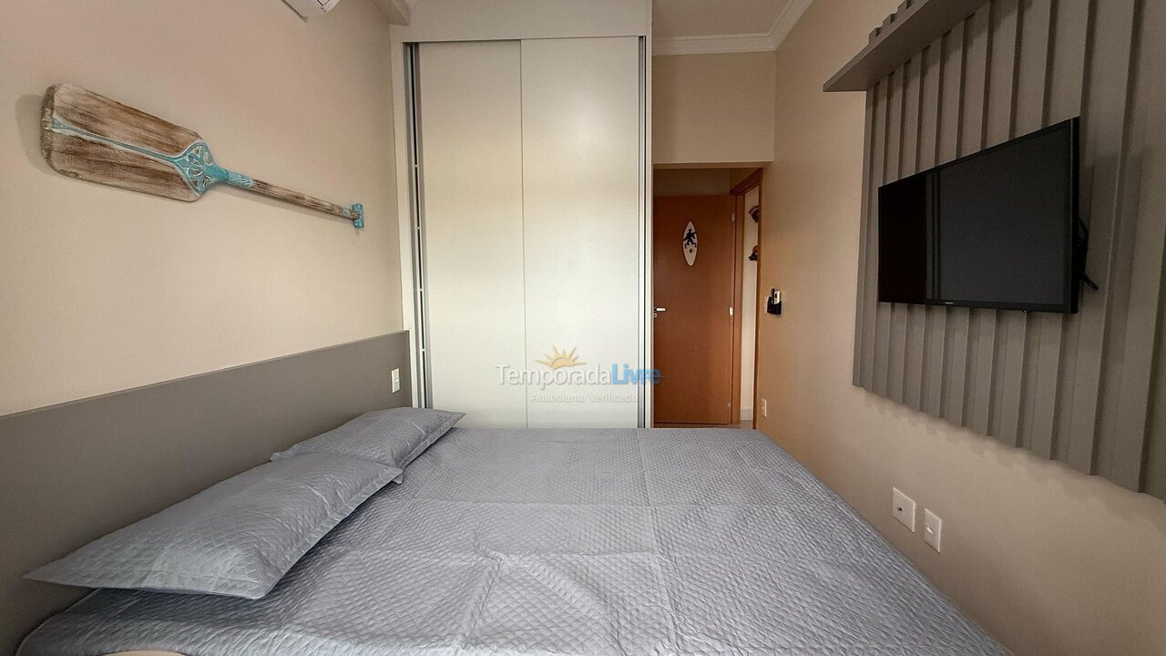 Apartamento para aluguel de temporada em Ubatuba (Praia das Toninhas)