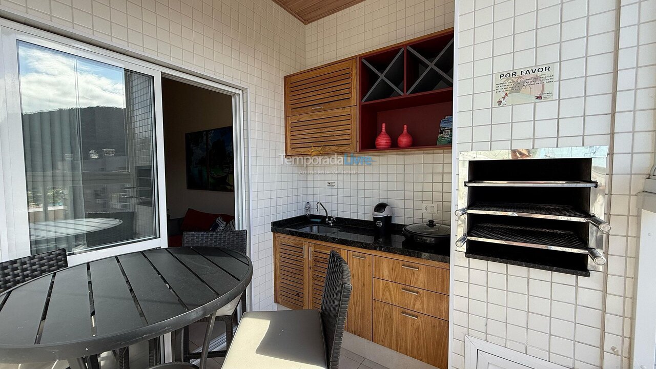Apartamento para aluguel de temporada em Ubatuba (Praia das Toninhas)