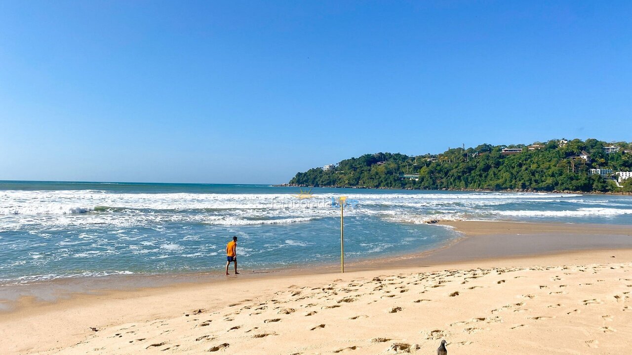 Apartamento para aluguel de temporada em Ubatuba (Praia das Toninhas)