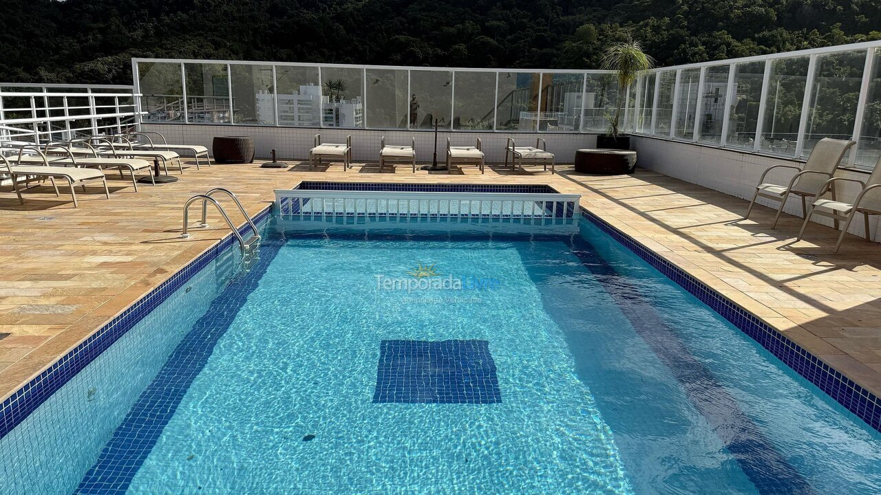 Apartamento para aluguel de temporada em Ubatuba (Praia das Toninhas)