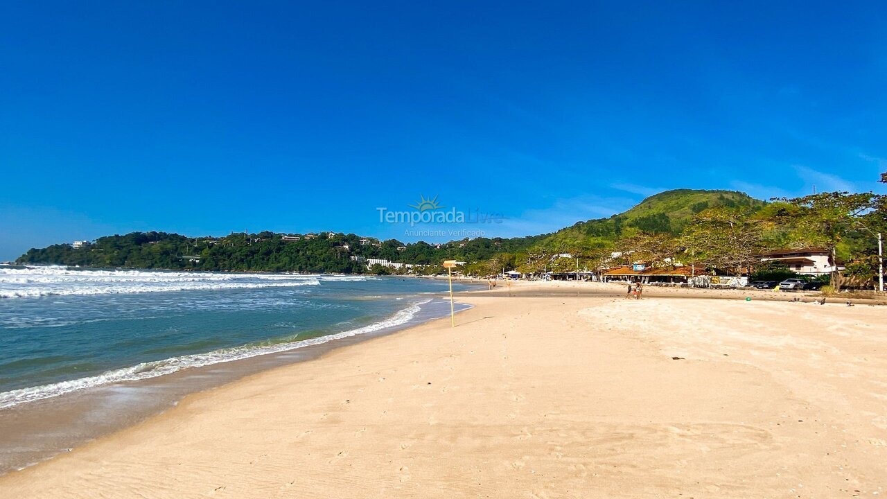 Apartamento para aluguel de temporada em Ubatuba (Praia das Toninhas)