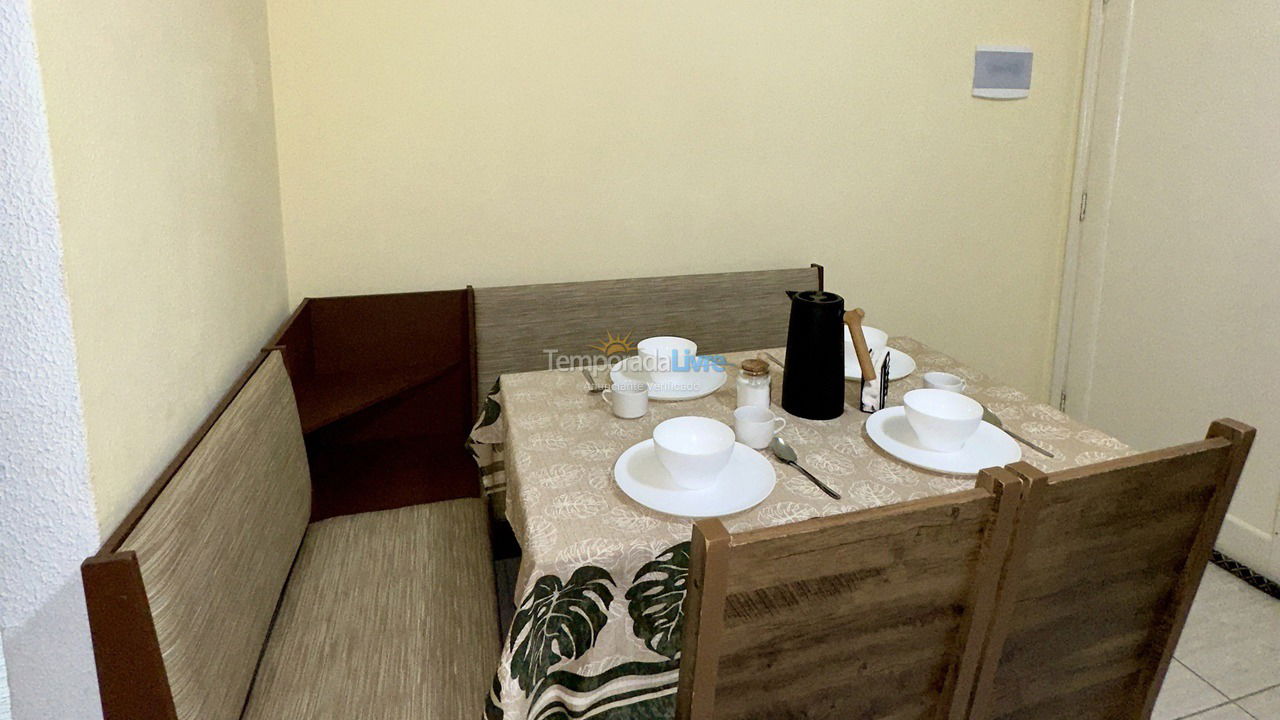 Apartamento para aluguel de temporada em Praia Grande (Praia da Guilhermina)