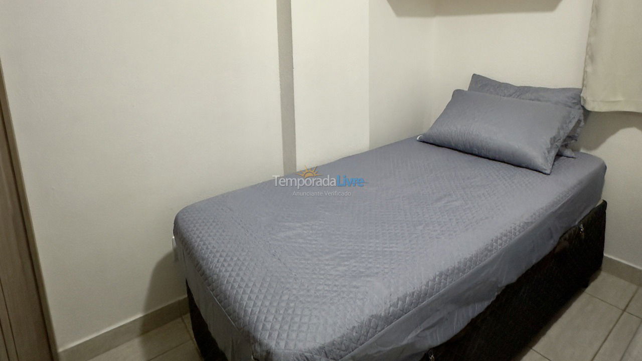 Apartamento para aluguel de temporada em Praia Grande (Praia da Guilhermina)