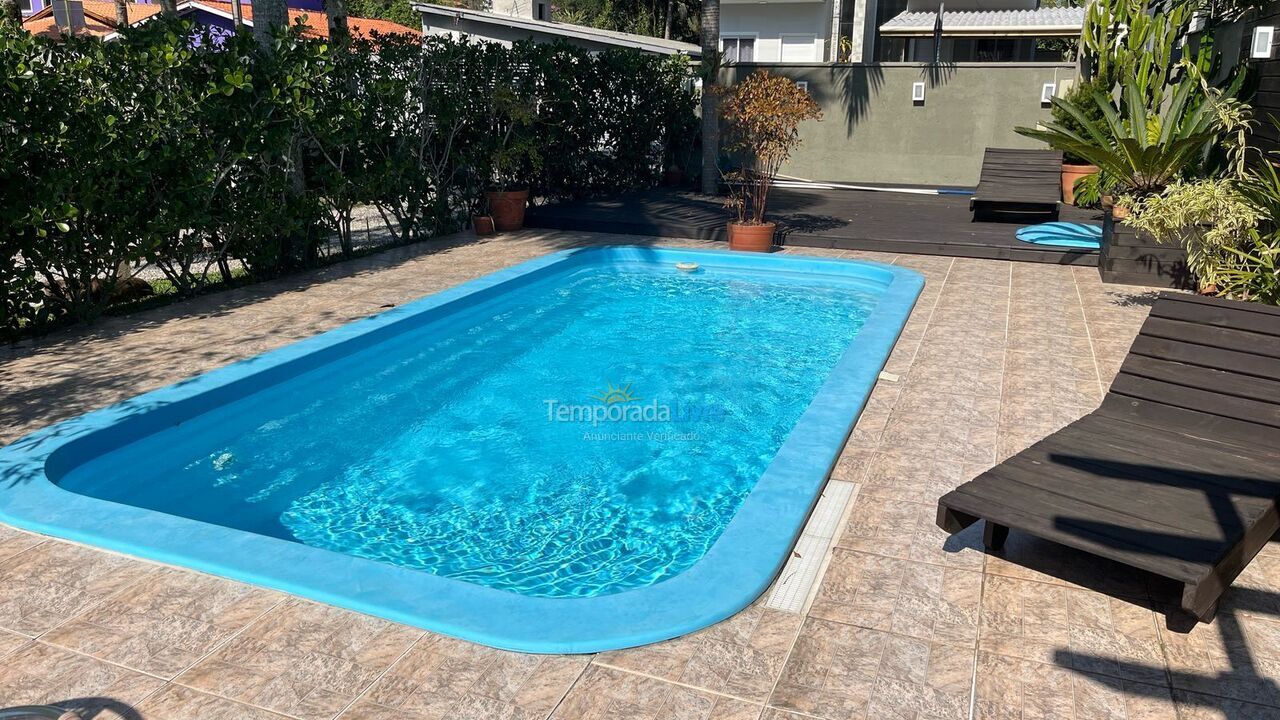 Casa para aluguel de temporada em Florianópolis (Ponta das Canas)