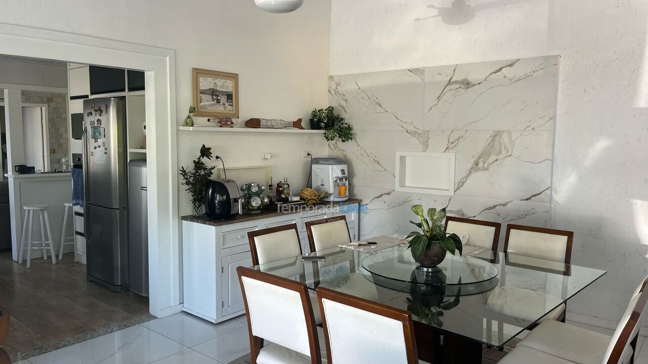 Casa para aluguel de temporada em Florianópolis (Ponta das Canas)