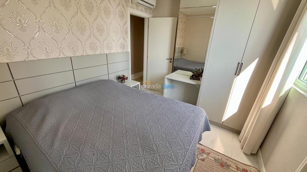 Apartamento para aluguel de temporada em Itapema (Meia Praia)