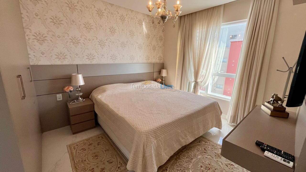 Apartamento para aluguel de temporada em Itapema (Meia Praia)
