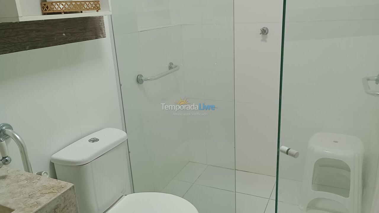 Casa para aluguel de temporada em Camaçari (Praia de Guarajuba)
