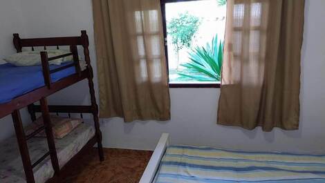 Casa amplia y acogedora a 5 minutos andando de la playa!