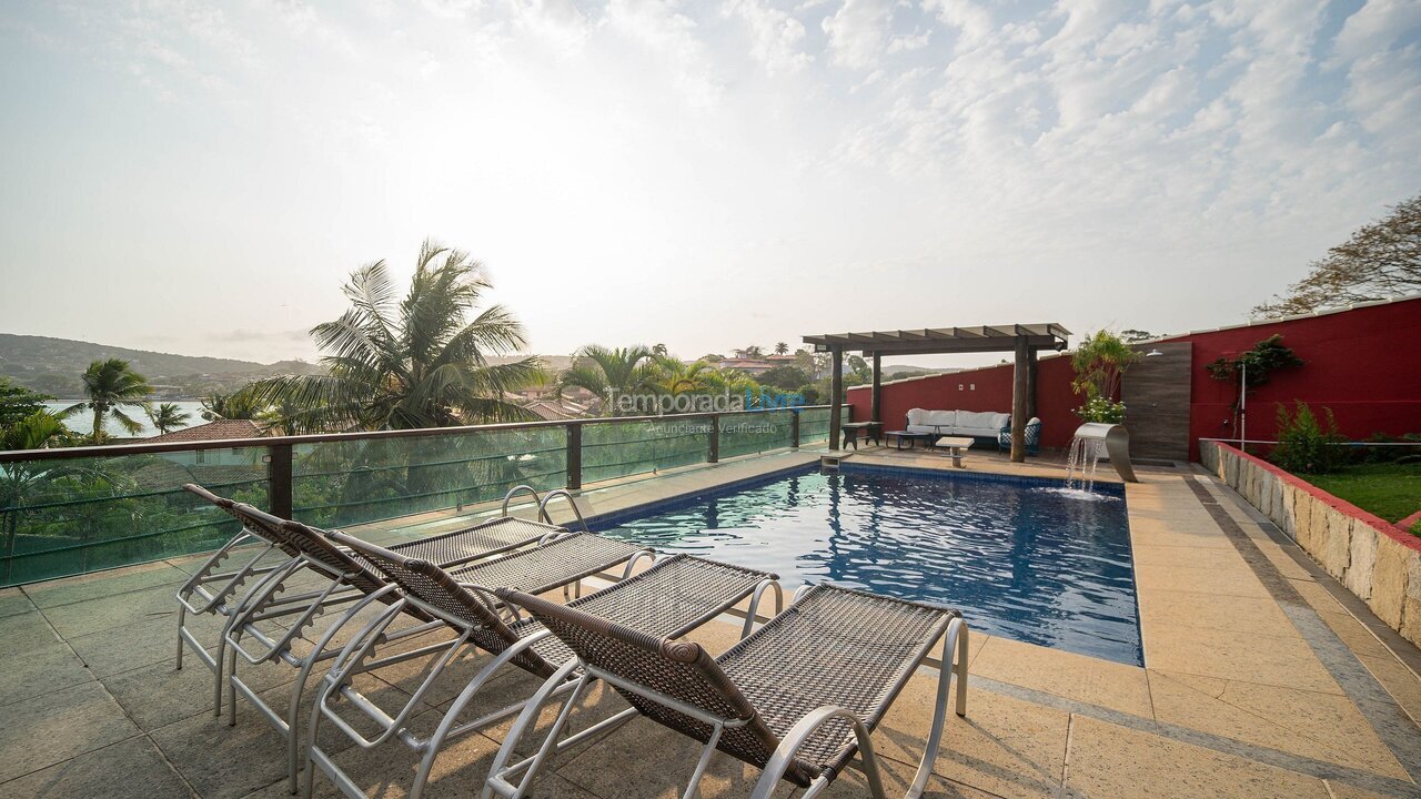Casa para aluguel de temporada em Armação dos Búzios (Praia da Ferradura)